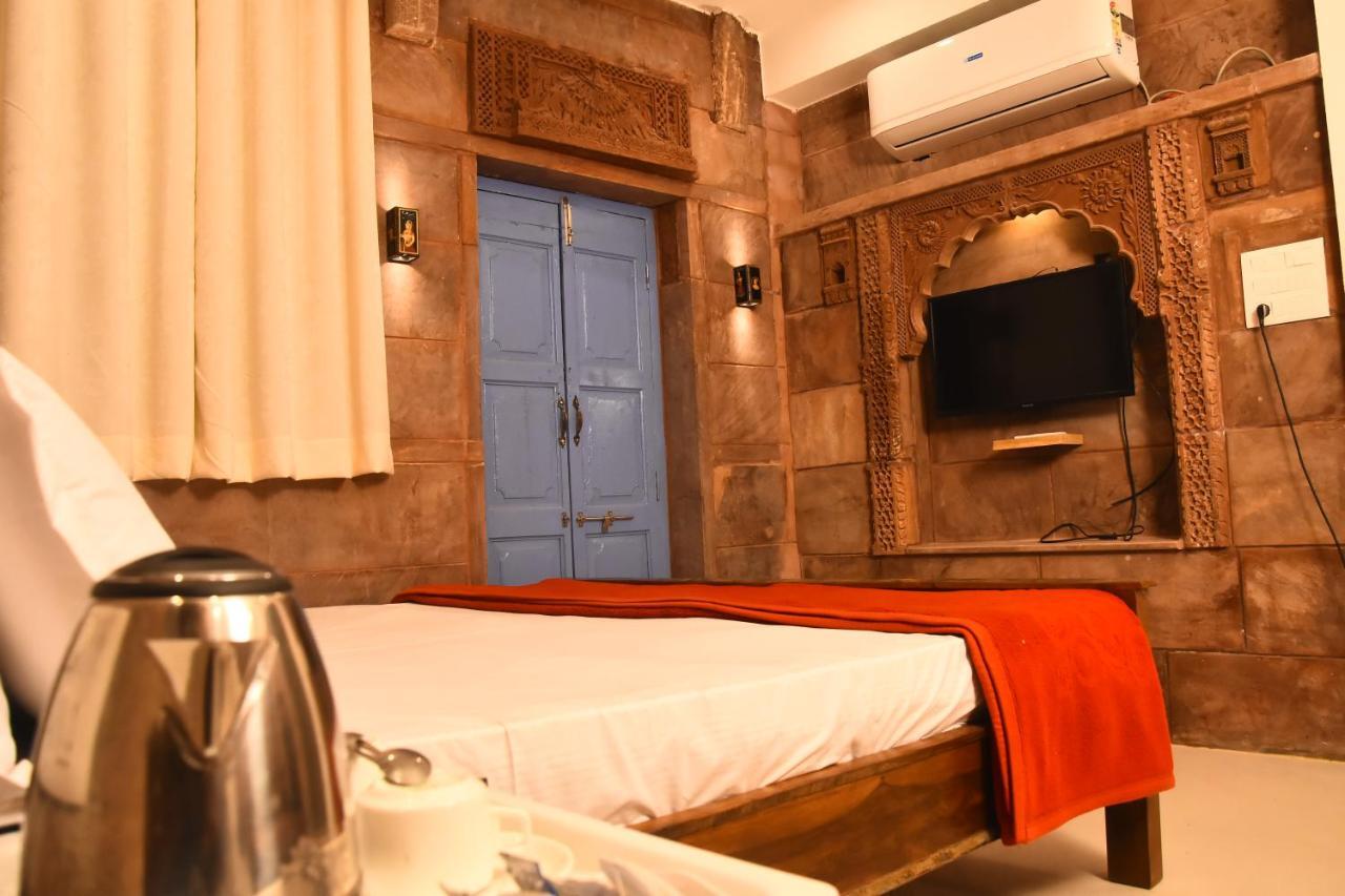 The Kutumb Villa - A Heritage Home Stay Τζοντχπούρ Εξωτερικό φωτογραφία